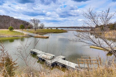 Waterfront Crofton Cabin - Boat Dock & Fire Pit!