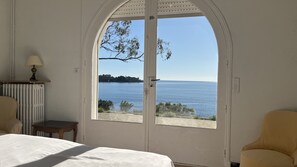 4 soverom, safe på rommet, strykejern/-brett og wi-fi (inkludert)