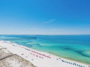 On the beach - The Pearl of Navarre #206 - Luxury Gulf Front Condo + Breathtaking Views! (Navarre Beach)