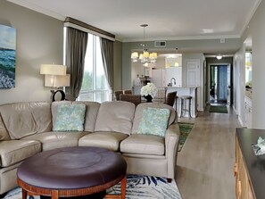 Smart TV - The Pearl of Navarre #206 - Luxury Gulf Front Condo + Breathtaking Views! (Navarre Beach)