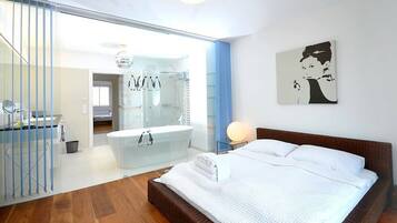 3 Schlafzimmer, Bügeleisen/Bügelbrett, kostenloses WLAN, Bettwäsche