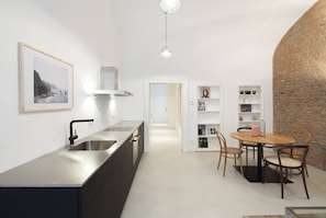 Fridge, microwave, oven, dishwasher