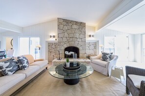 TV connectée, cheminée