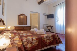 2 bedrooms, iron/ironing board, travel crib, free WiFi