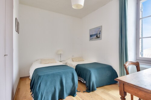 Noirmoutier - 200m marché - 8 adultes - 4 enfants