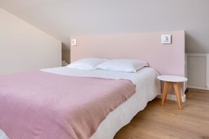 1 室のベッドルーム、WiFi (無料)