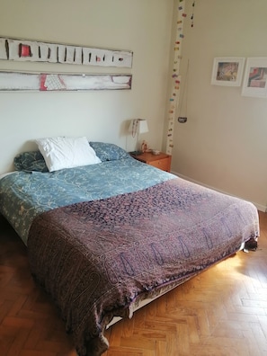 3 sovrum, strykjärn/strykbräda, gratis wi-fi och sängkläder