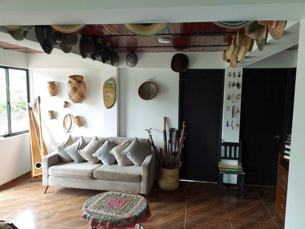 TV, video games - Casa Ibanaska, tu Hospedaje con Jacuzzi al Aire Libre, Ideal Para Familias (Guatavita)