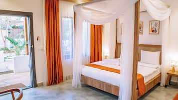 Standalone Bungalow with King Bed and Terrace | 2 Schlafzimmer, hochwertige Bettwaren, Pillowtop-Betten, Zimmersafe
