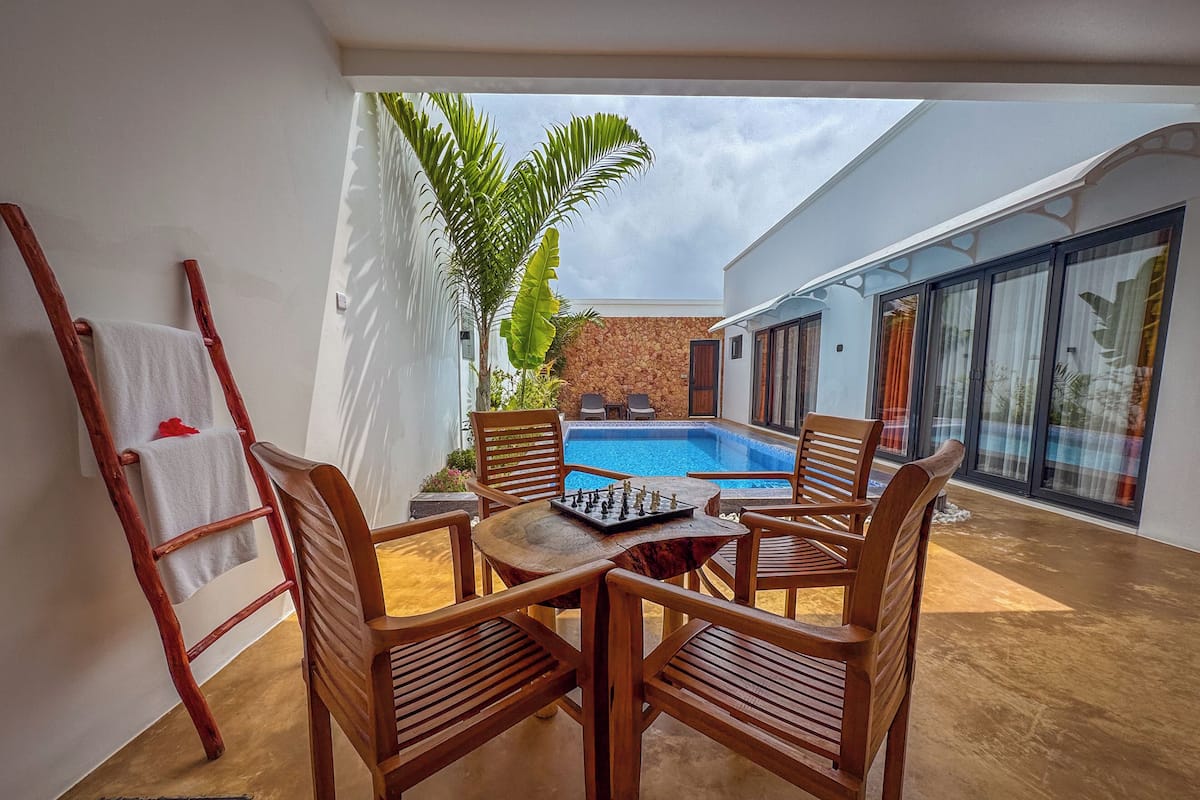 Luxury Private Villa with a Private Pool | Terrasse/Patio