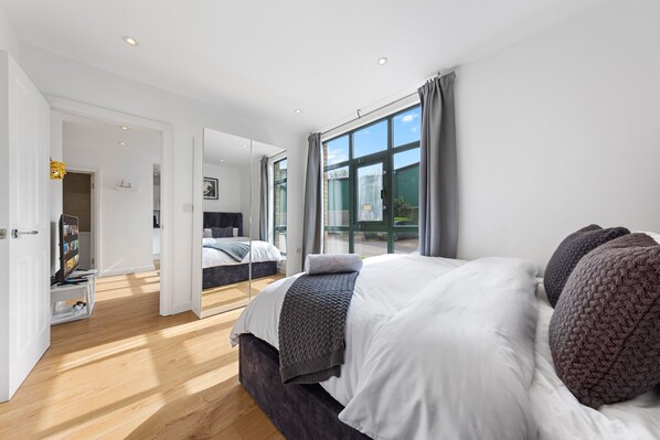 1 camera, ferro/asse da stiro, Wi-Fi, lenzuola