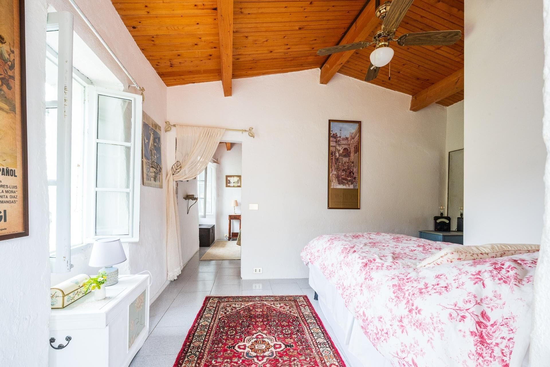 2 dormitorios, tabla de planchar con plancha, wifi gratis y ropa de cama