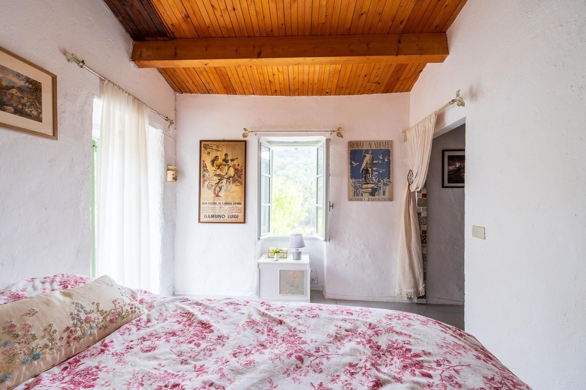 2 dormitorios, tabla de planchar con plancha, wifi gratis y ropa de cama