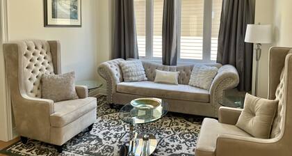 Luxurious 4bdrm family home in the Kawartha Region close to great hiking trails
