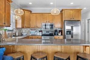 Fridge, microwave, oven, stovetop - Sunshine at the Shore, Elevator, updated,WOW views (North Topsail Beach)