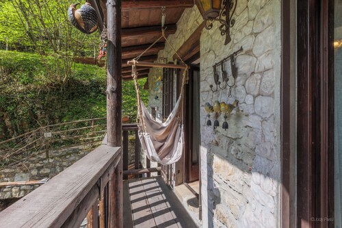 Antico Mulino Baderem del 1600 Immerso nei Boschi con Accesso Alla Cascata