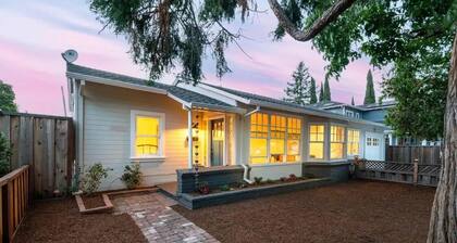 Large 2BD, 2BA Private Whole House Walking Distance from Downtown Mountain View!