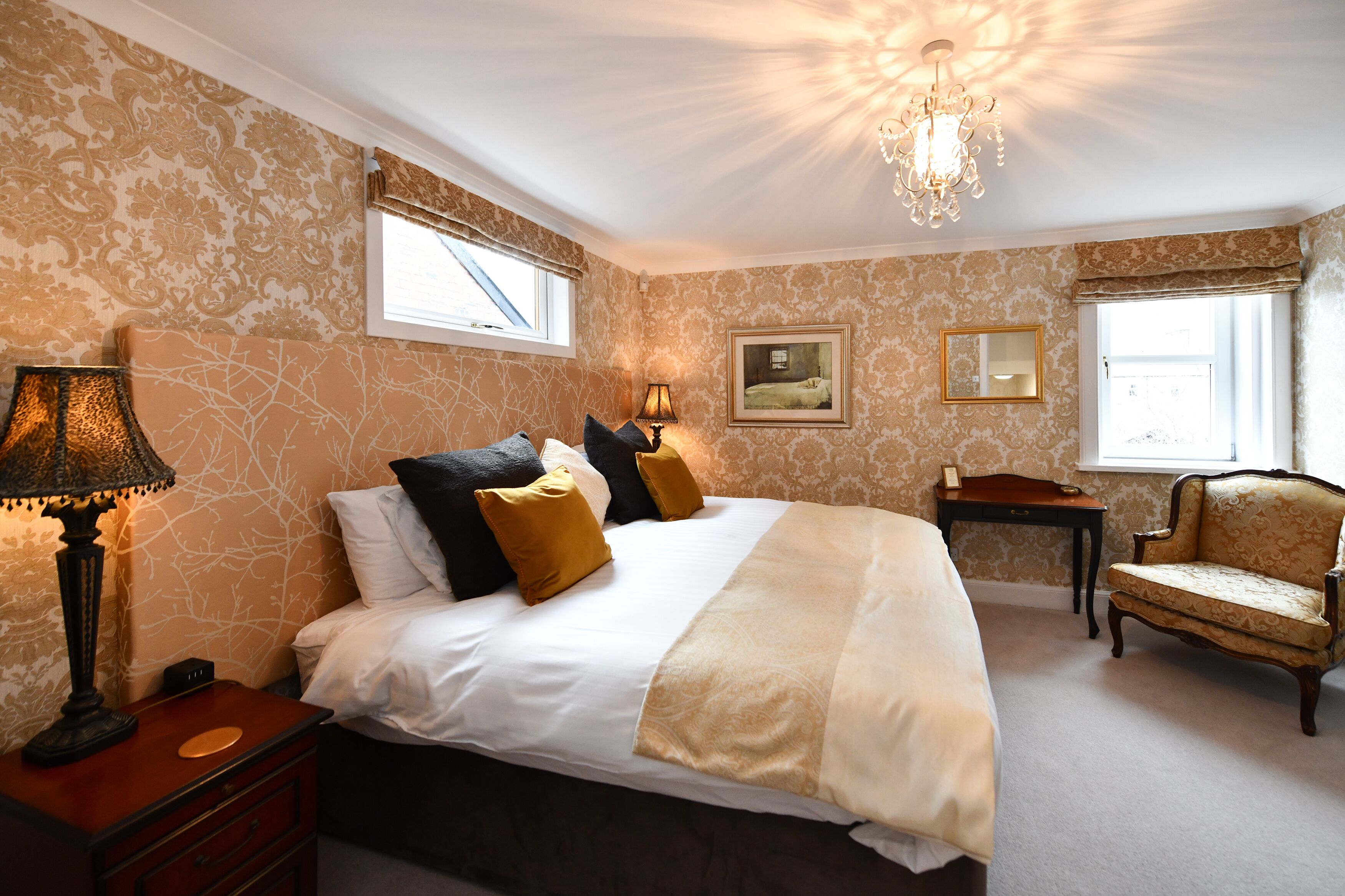 Deluxe Double or Twin Room | Premium bedding, down comforters, pillowtop beds, individually decorated