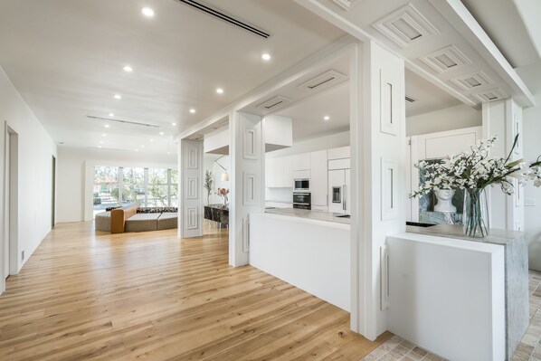 Casa superluxo, 6 quartos, piscina particular, no pátio | Comodidades do quarto