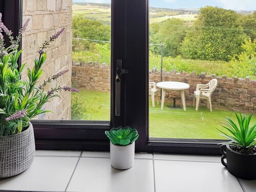 2 bedroom accommodation in Dungworth, near Sheffield