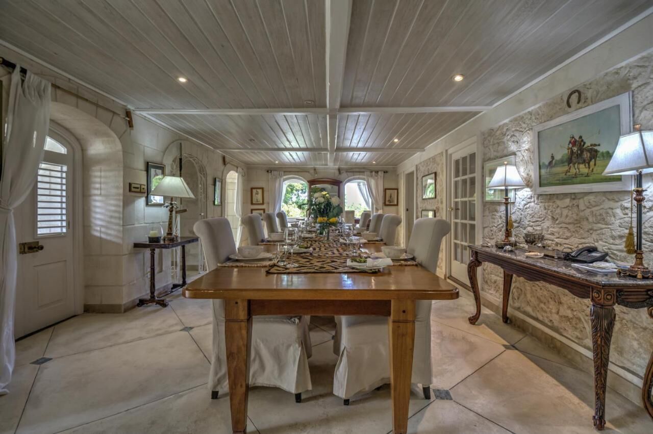 فطور أوروبي مجانًا يوميًا