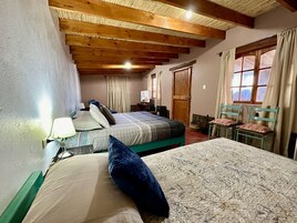 Deluxe Cabin | 2 bedrooms, free WiFi, bed sheets