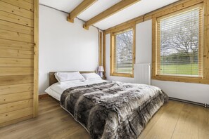 3 makuuhuonetta, silitysrauta/-lauta, Wi-Fi, vuodevaatteet