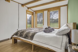 3 soverom, strykejern/-brett, wi-fi og sengetøy