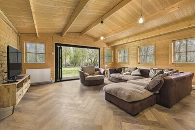 Cabin on 5 Acres with Stables, Firepit & Cinema