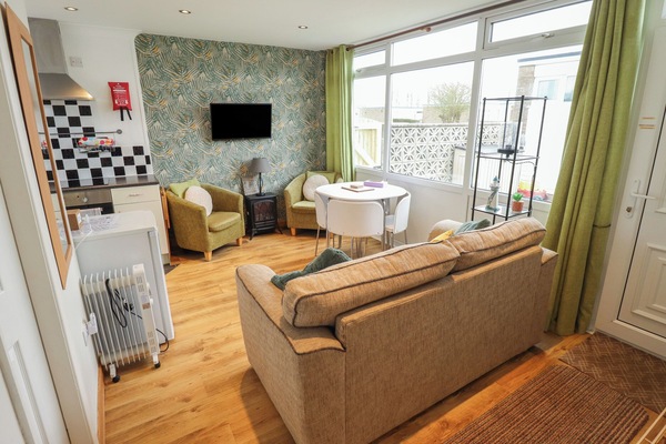 Cottage | Living area