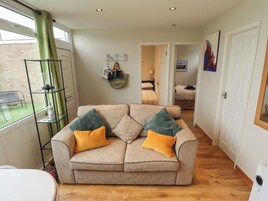 2 habitaciones, decoración personalizada y muebles diferentes 