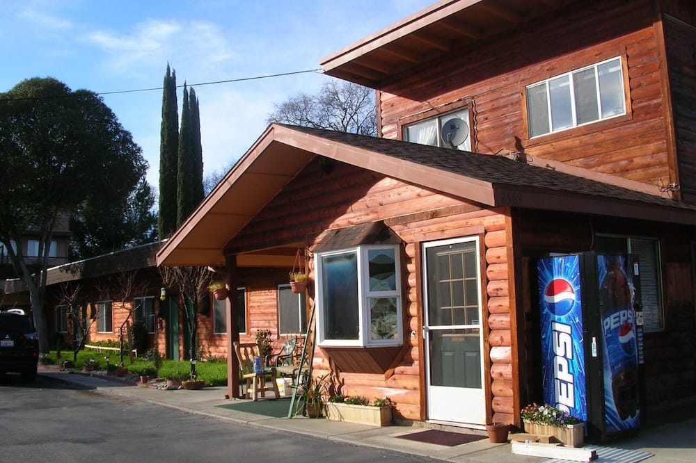 Rainbow Lodge