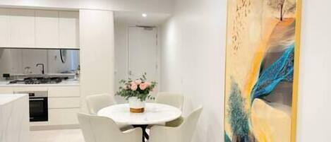 تناول الطعام