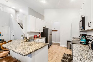 Photo non classée, 2 sur 52, bouton