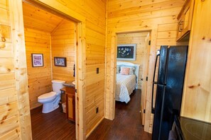 1 bedroom, desk, free WiFi, bed sheets - Cabin 3 at Widows Peak • Terlingua, Big Bend (Terlingua)