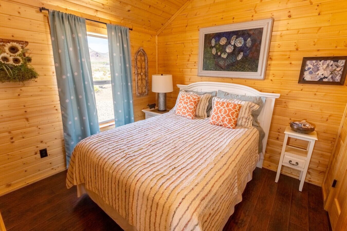 1 chambre, bureau, Wi-Fi gratuit, draps fournis