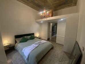 3 bedrooms, WiFi, bed sheets - 3 bedroom apartment in rome (Roma)