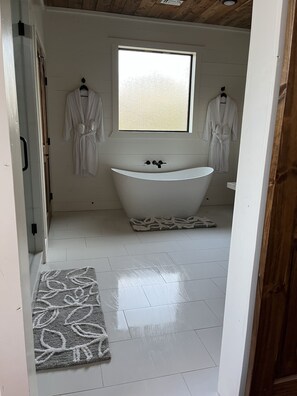 Hårtørrer, håndklæder, Sæbe, Shampoo