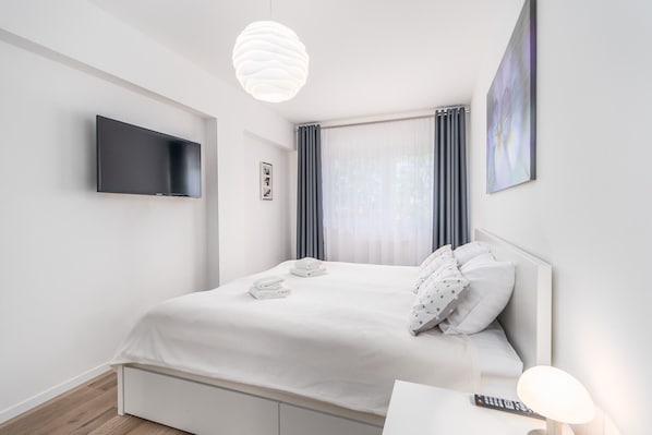 1 bedroom, bed sheets - Seaside Breeze Międzyzdroje by Renters (Miedzyzdroje)