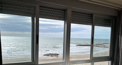 Frontal Sea views Front line on the Beach TORRENOSTRA SEA DREAM