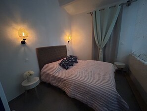 1 Schlafzimmer, Bügeleisen/Bügelbrett, kostenloses WLAN, Bettwäsche