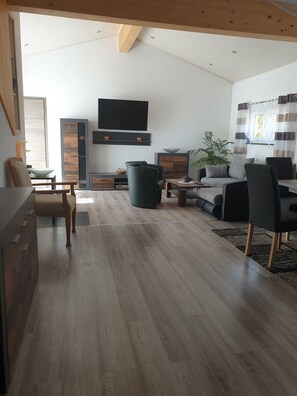 Smart TV, video games, books