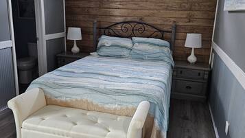 2 dormitorios, tabla de planchar con plancha, wifi gratis y ropa de cama