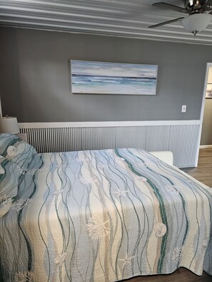 2 عدّة غرف نوم ومكواة/لوح كي وواي فاي مجانًا وملاءات أسرّة