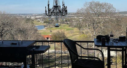 Home overlooks the city near epicenter of eclipse. Private Chef.