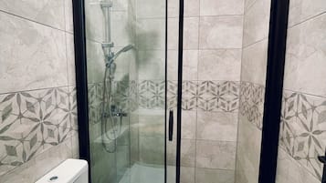 Habitación triple familiar | Baño