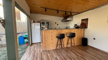 Bar (in der Unterkunft)