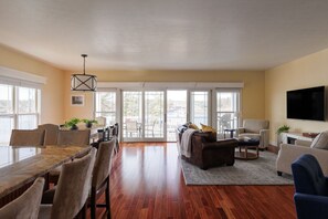 Smart TV, fireplace, table football, offices