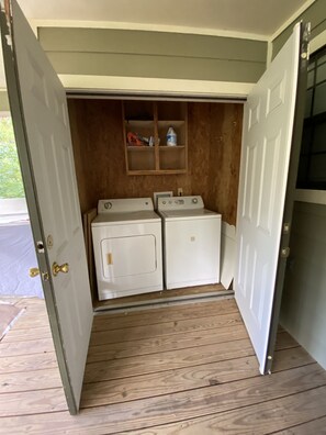 Interior - Wooded Bliss 2 (Jasper)