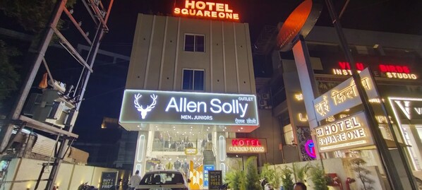 Experience the Allen Solly Hotel's modern architecture and convenient location in a bustling commercial area.